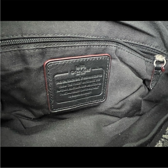 Coach Phoebe Shoulder Bag black on black soho - Picture 6 of 6